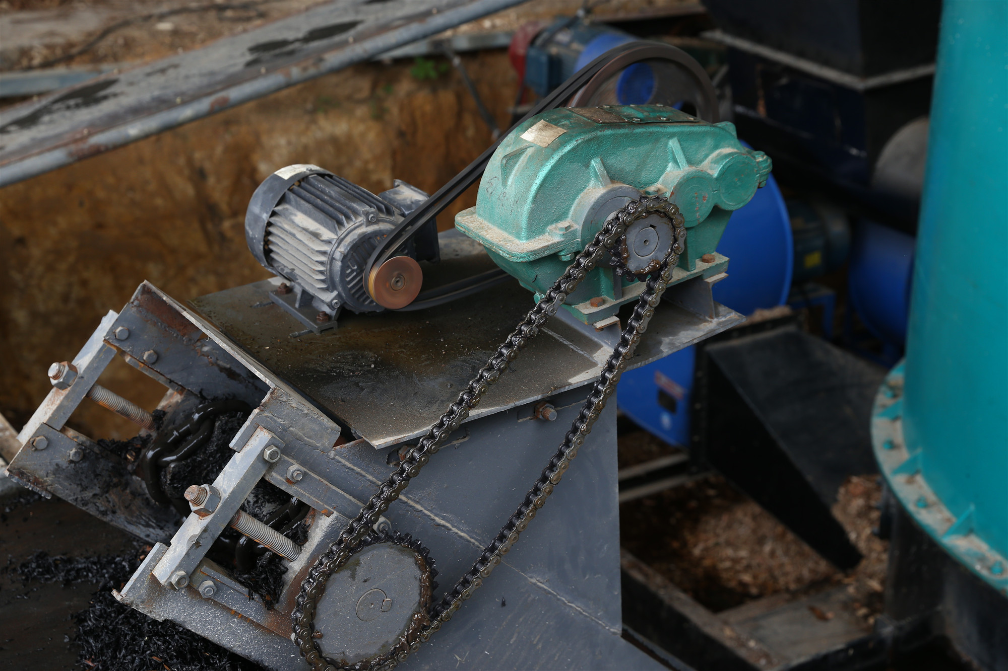 臺(tái)灣鏈條單板烘干機(jī) 高效節(jié)能的機(jī)械設(shè)備